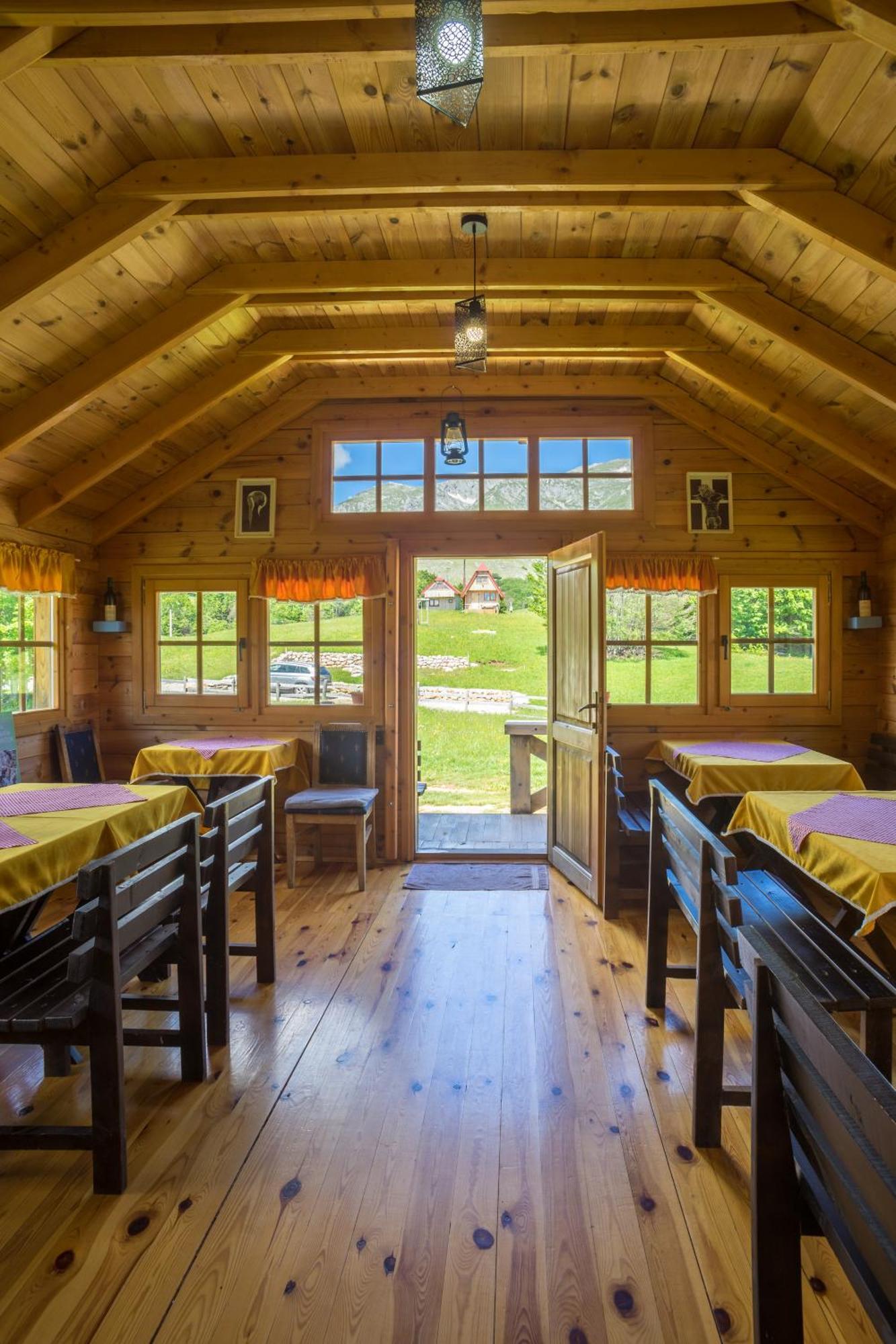 Maple Bungalows 자블야크 외부 사진